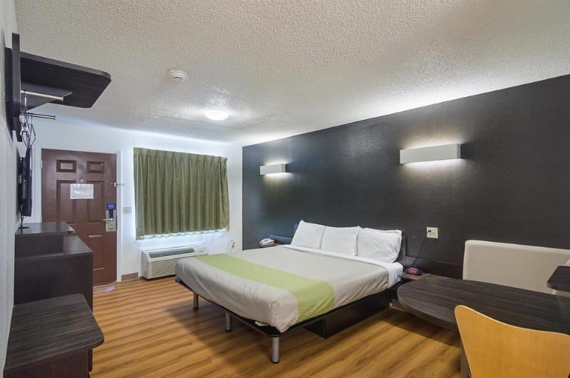 Studio Inn Extended Stay Oklahoma City Airport By Oyo Exterior foto